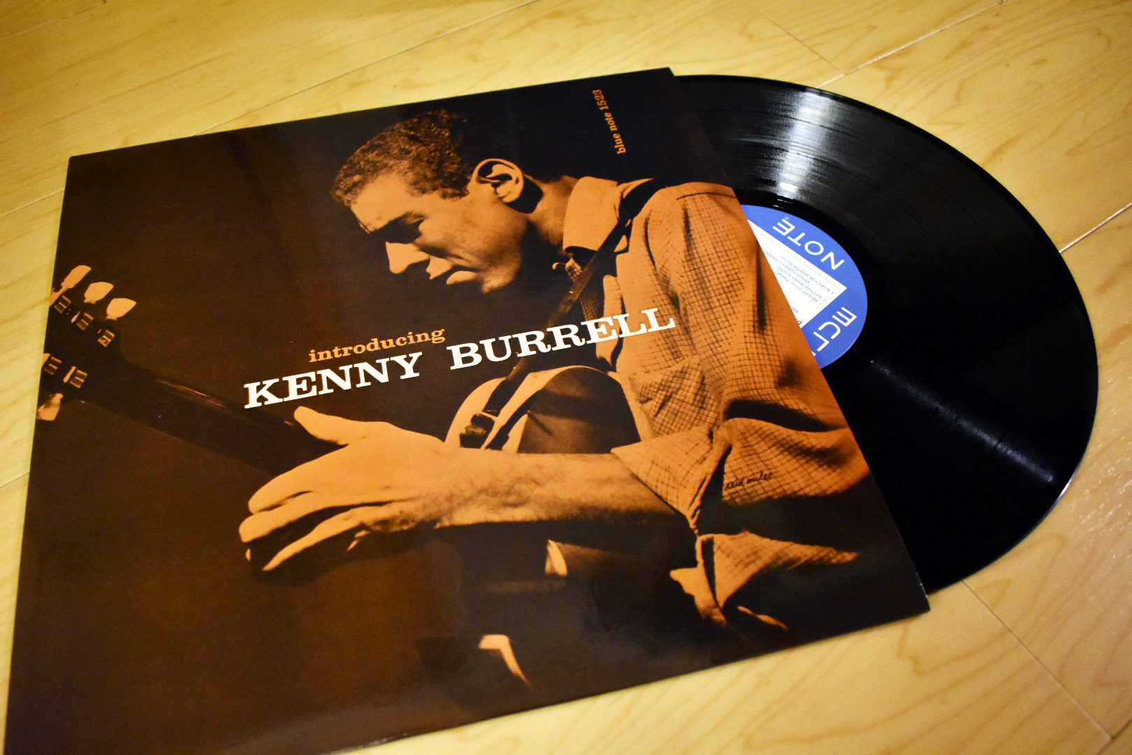 Kenny Burrell – Introducing